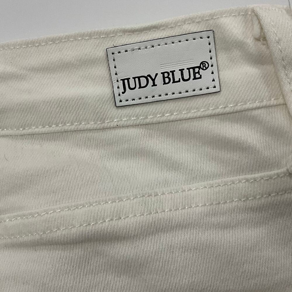 Women's ~ Judy Blue White Denim Jeans 20W Boot Cut - Split Hem - Stretch - Picture 11 of 12
